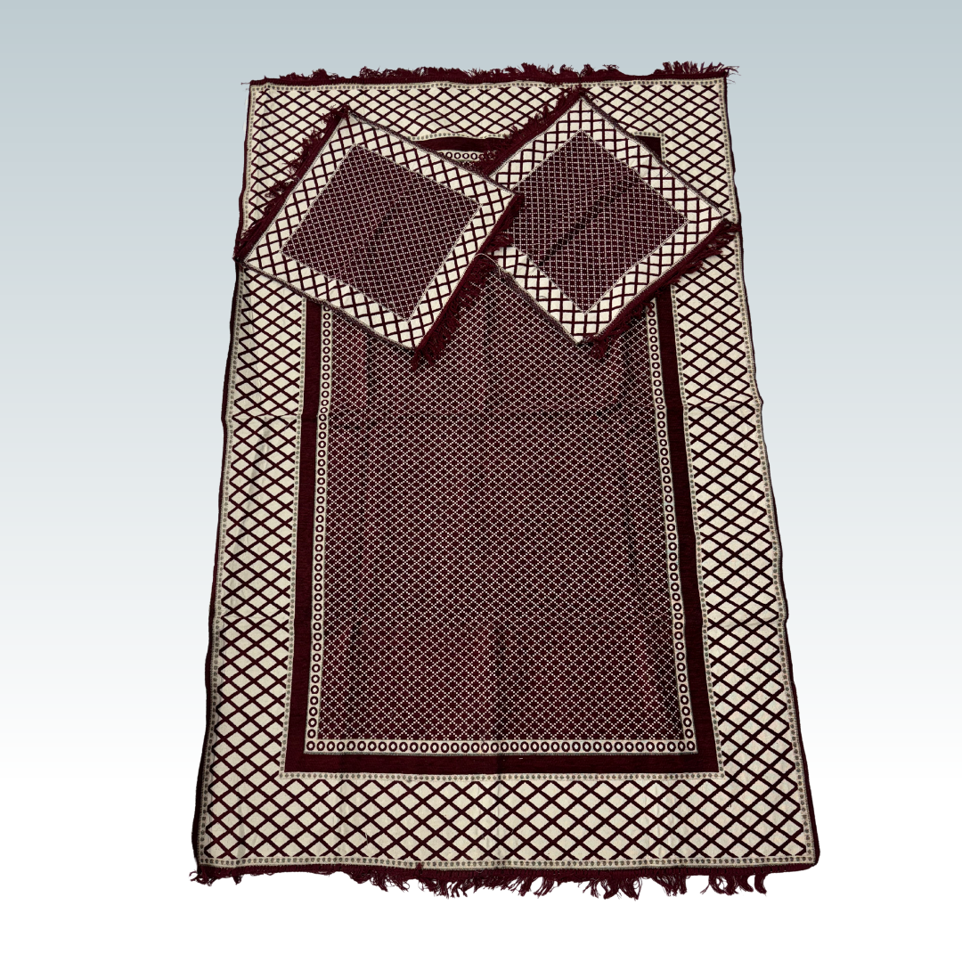 Saline Aasan Galicha Set (Maroon)